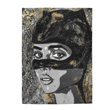 Load image into Gallery viewer, Graffiti Pop Zoe Kravitz Catwoman &quot;The Batman&quot; Velveteen Plush Blanket