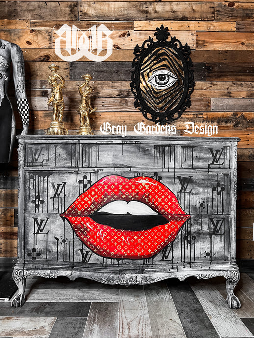 PRE-ORDER Grunge LV Lips Dresser