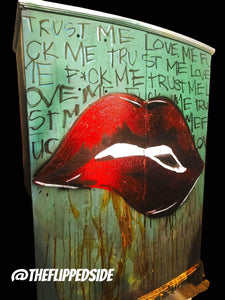 Graffiti Pop Art Lips Stencil